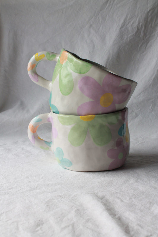 Green and Liliac flower mug